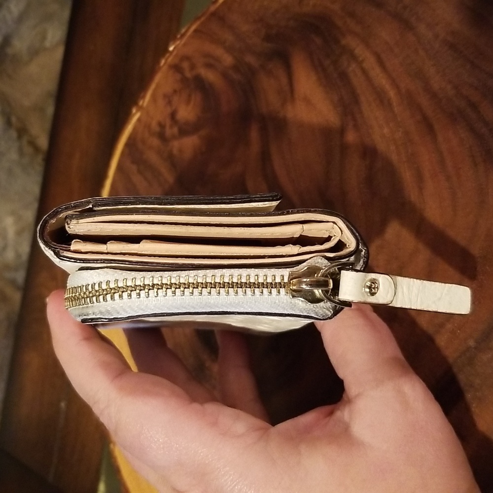 Kate Spade Wallet - Picture 4 of 12